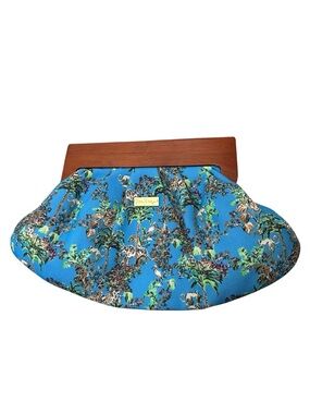 Lilly Pulitzer Bermuda Clutch “Blue Thistle Tiger Queen” Print